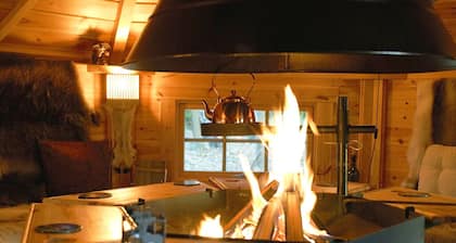 Large vacationhome with a modern design | SE02006