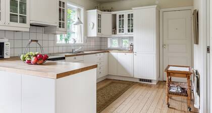 Nice holiday home in Hjämlsänga close to lake | SE07001