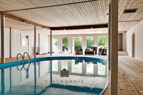 Large and beautifully decorated pool house on Österlen | SE01010