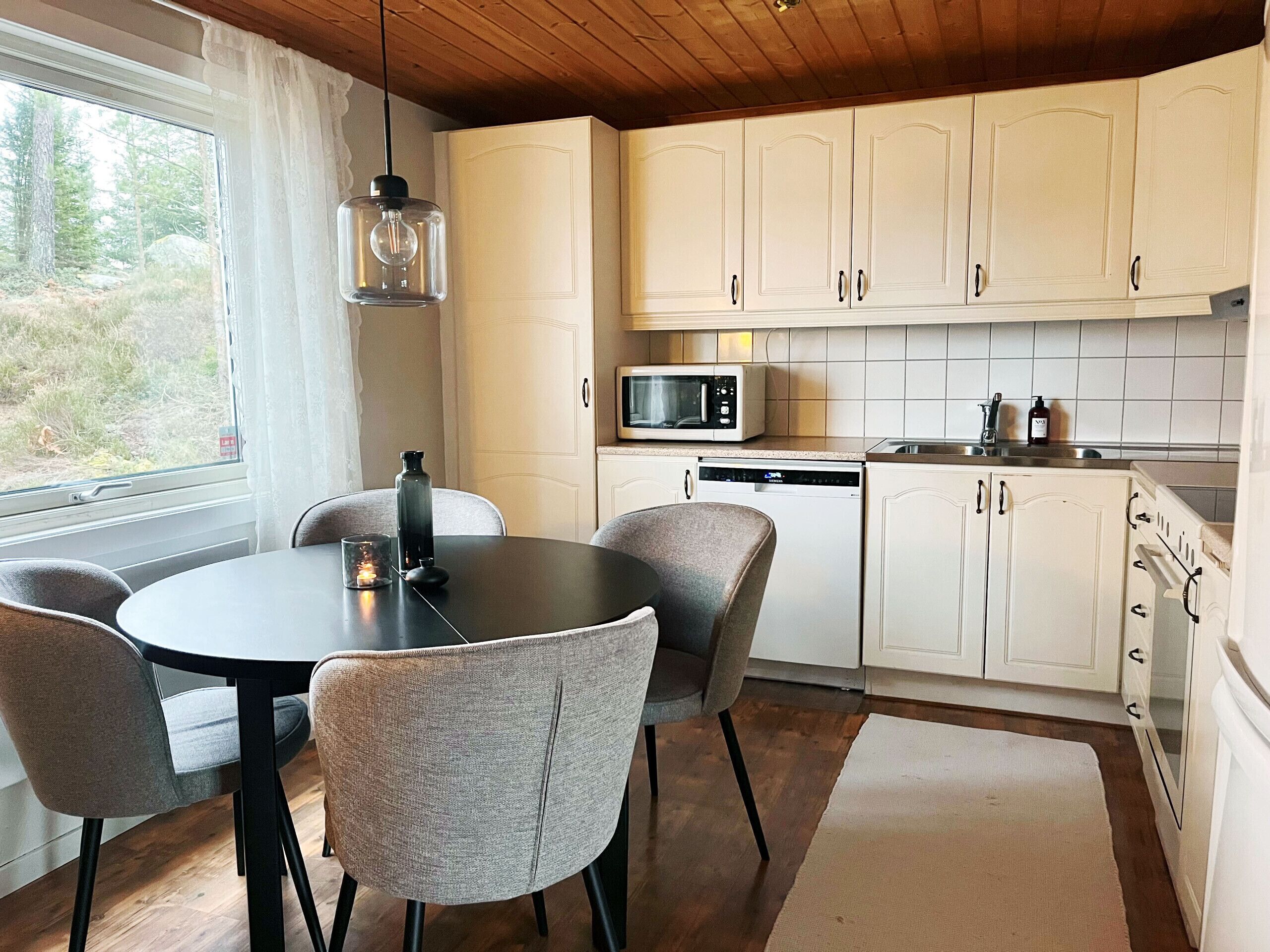 Refrigerador, microondas, horno y lavavajillas 