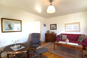 TV - Cozy accommodation on beautiful Donsö | SE08029 (Donsö)