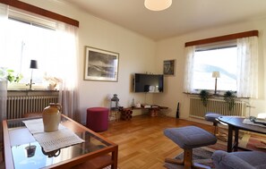 TV - Cozy accommodation on beautiful Donsö | SE08029 (Donsö)