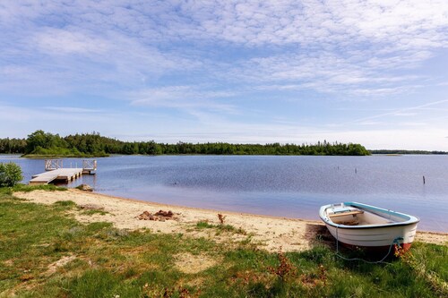 Holiday house with panoramic view of the lake Bolmen | SE06006