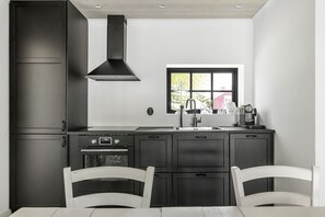 Kühlschrank, Ofen, Herdplatte, Geschirrspüler