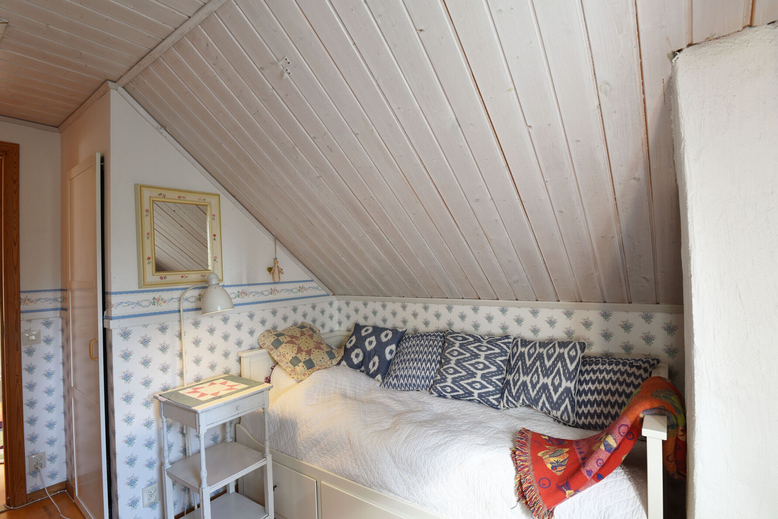 2 bedrooms, iron/ironing board, free WiFi