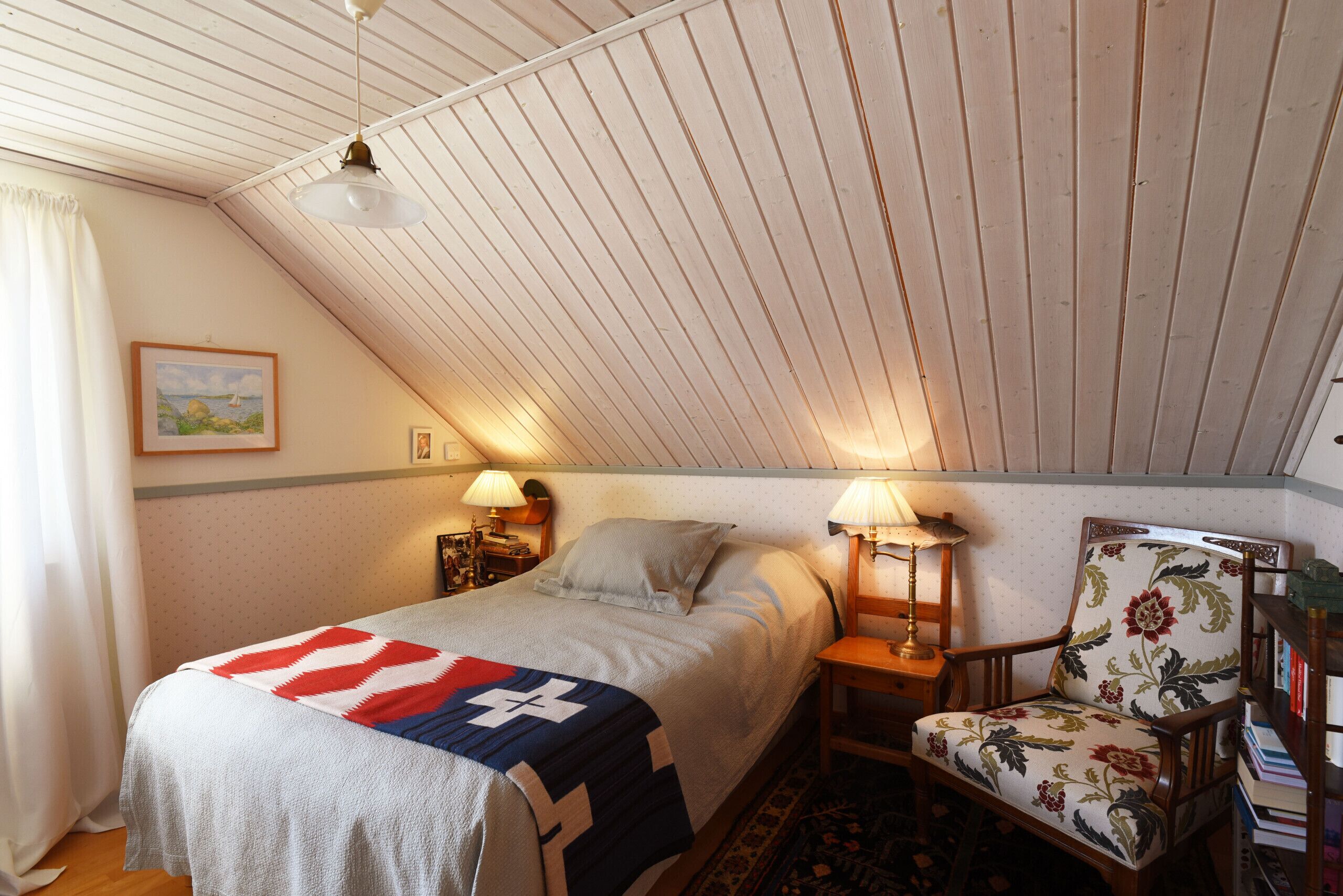 2 bedrooms, iron/ironing board, free WiFi