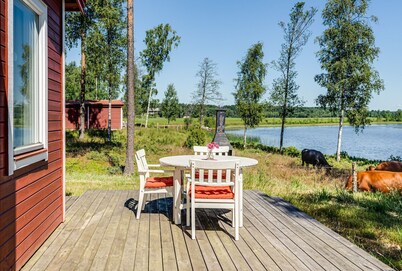Holiday house with a view of Lake Hängasjön | SE06016