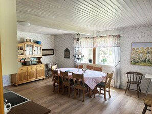 Dining - Cozy and rural holiday accommodation 150 meters from Lake Vänern | SE17003 (Mellerud)