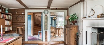 Cozy cottage with proximity to lake with jetty | SE05017