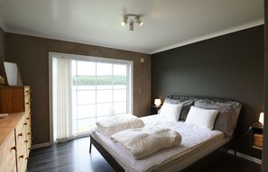 2 slaapkamers, een strijkplank/strijkijzer, gratis wifi