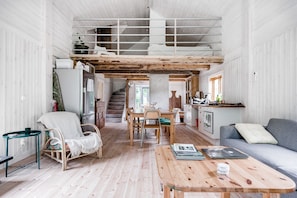 TV, DVD player - Unique holiday home in Månkarbo | SE15009 (Månkarbo)
