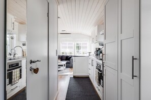 Fridge, microwave, oven, stovetop - Cozy mobile home near sandy beach | SE11015 (Hammar)