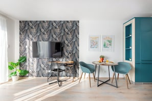 1 bedroom, in-room safe, desk, laptop workspace