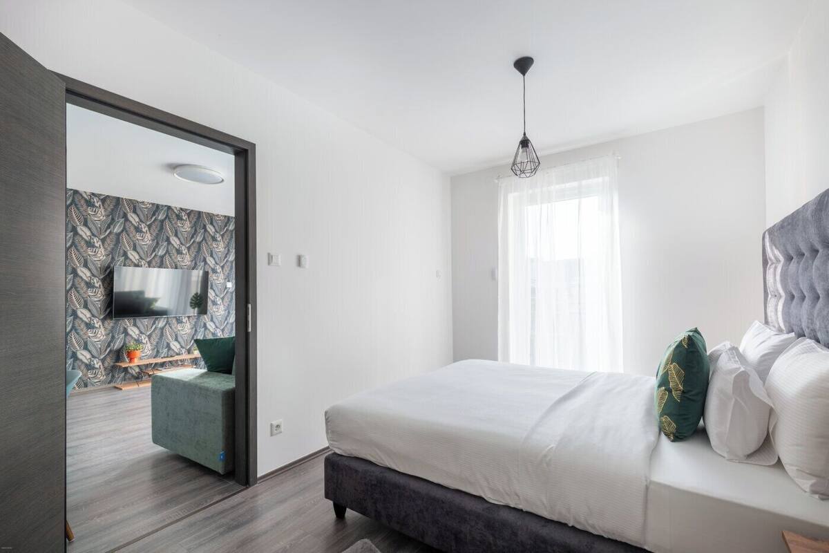 In-room safe, desk, laptop workspace, soundproofing