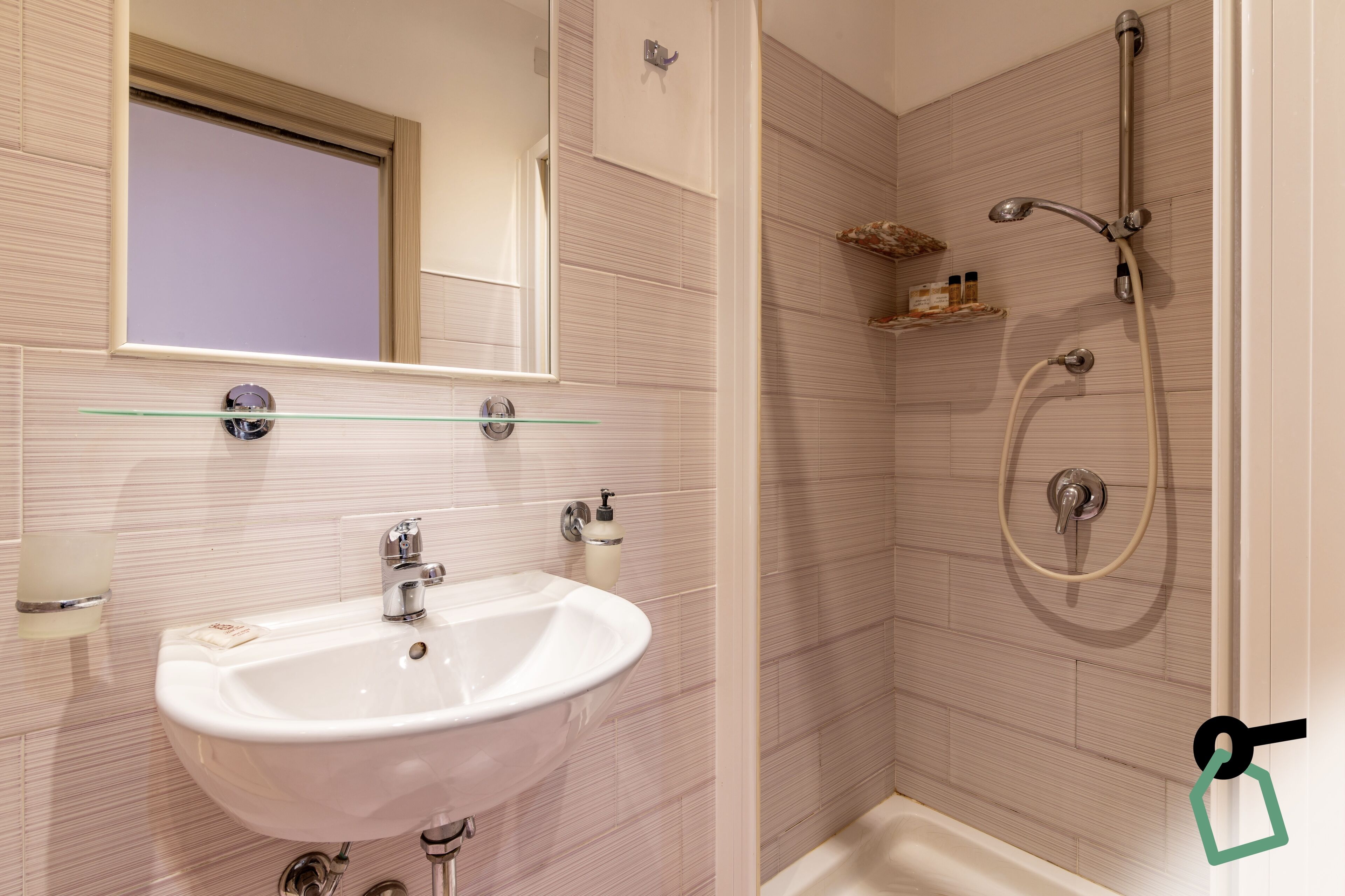 Photo - HOTIDAY Room Collection - Palermo Politeama