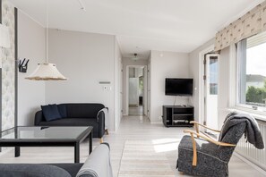 TV - Holiday home in Onsala near the beach | SE02052 (Onsala)