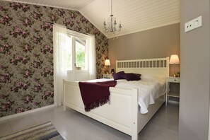 3 slaapkamers, een strijkplank/strijkijzer, gratis wifi