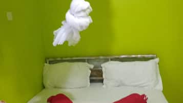 Executive Room | Desk, iron/ironing board, free WiFi