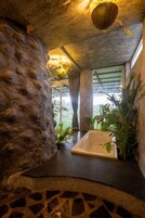 Romantic Room, Patio, Garden View | Egyptian cotton sheets, premium bedding, individually decorated