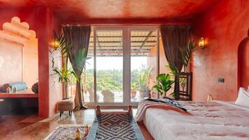 Habitación Elite, patio, vistas al jardín | Sábanas de algodón egipcio y ropa de cama de alta calidad