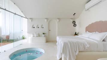 Honeymoon Room, Patio, Garden View | Egyptian cotton sheets, premium bedding, individually decorated