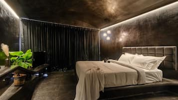 Exclusive Room, Patio, Garden View | Egyptian cotton sheets, premium bedding, individually decorated