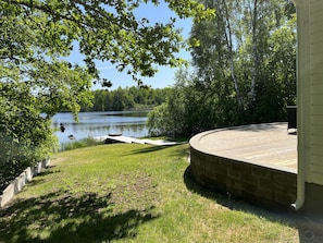 Property grounds - Newly built cottage located on a lake plot by Lake Flaten | SE05035 (Järnforsen)