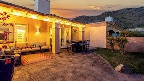 Interior - Mtn & City Views: Stunning Villa in Phoenix! (Phoenix)