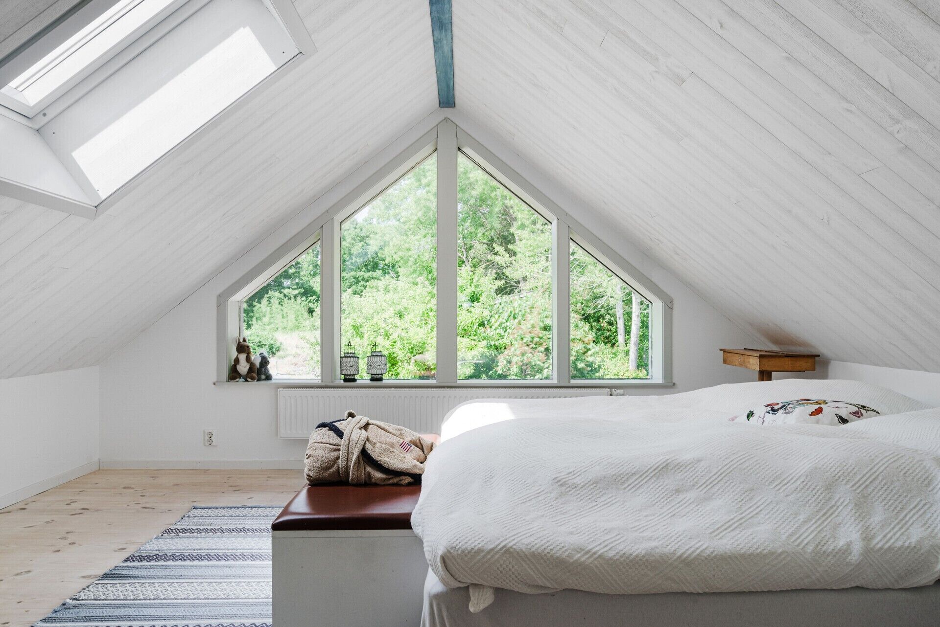 4 bedrooms, iron/ironing board, free WiFi