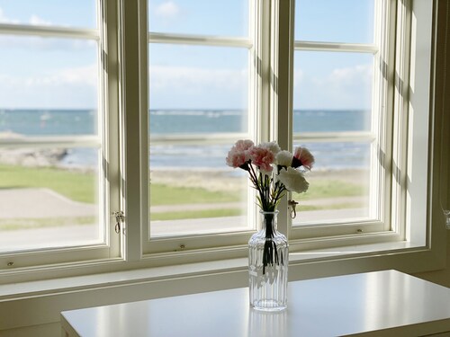 Idyllic house by Torekov harbor with sea view | SE01043