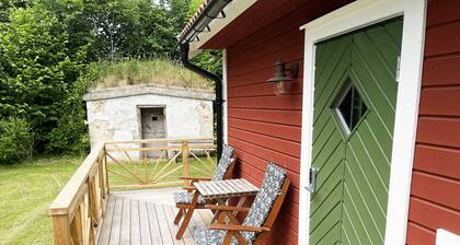 Newly built cozy cottage on the east side of Öland I SE04030