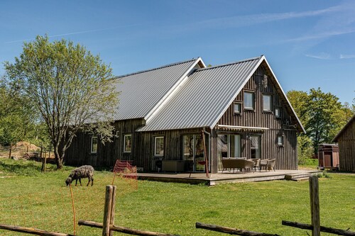 Kockabygget: Charming holiday apartment on a rural farm outside Laholm | SE02059