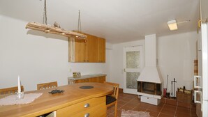 Dining - Cozy cottage on Gotland with sauna near salty baths | SE12017 (Lärbro)