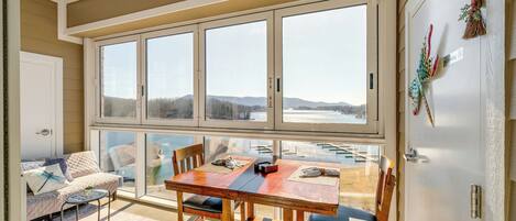 Apartment (2 Bedrooms) | Front of property