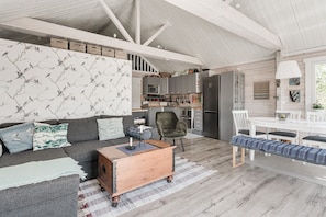 TV, fireplace - Seaside holiday home in Axmar north of Gävle | SE20003 (Axmar)