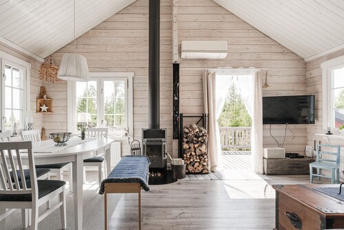 Seaside holiday home in Axmar north of Gävle | SE20003