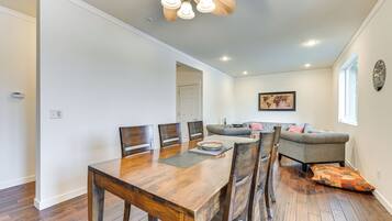 House (4 Bedrooms) | Interior