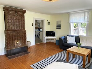 TV, fireplace - Well-equipped holiday home outside Forsheda | SE07042 (Forsheda)