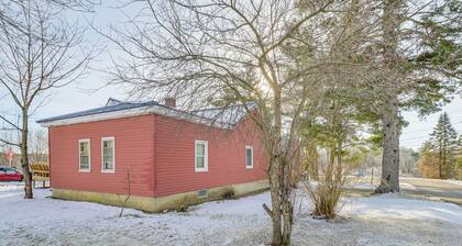 Close to Dtwn Bangor: Inviting Maine Home