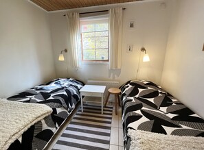 1 bedroom, iron/ironing board, free WiFi