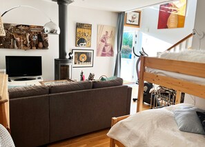 1 habitación, tabla de planchar con plancha y wifi gratis 