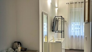 Basic Double Room - Dante 134 Rooms (Cagliari)