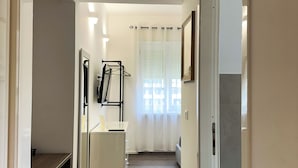 Basic Double Room - Dante 134 Rooms (Cagliari)