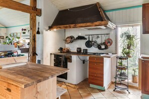 Kühlschrank, Ofen, Herdplatte, Geschirrspüler