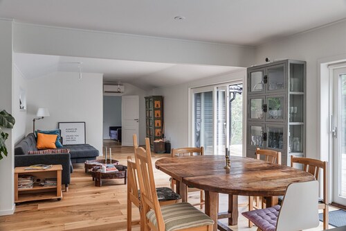 Holiday home with lake view on Rådmansö, Norrtälje | SE13037