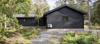 Holiday home with lake view on Rådmansö, Norrtälje | SE13037