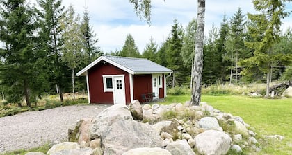 Nice holiday home by the lake Vristulven | SE08049
