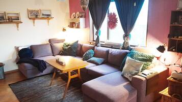 Télévision, cheminée