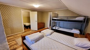 4 多间卧室、熨斗/熨衣板、免费 WiFi