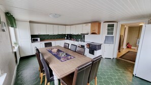 Fridge, microwave, oven, stovetop - Large house, Baggetorp, close to swimming and fishing in Nyköping | SE14017 (Nyköping)